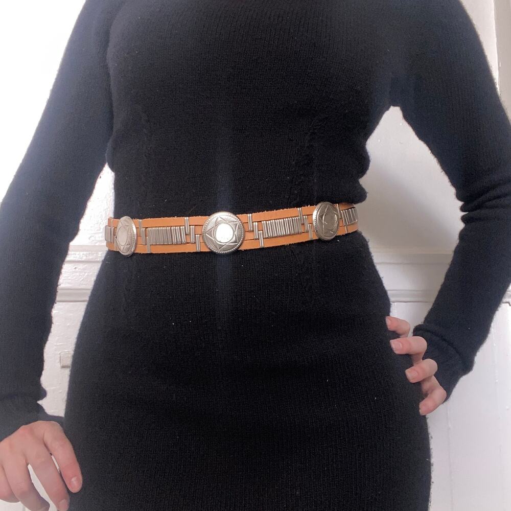 Vintage Tan Leather Silver Tone Embellished Star Pattern Waist Belt Clip Closure